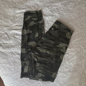lululemon align 28 inch size 4 leggings camo green